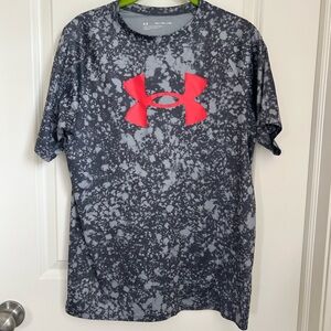 Under Armour Gray and Red Short Sleeve Tee